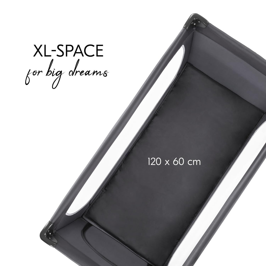 Hauck Dream N Play Plus Reisebett Grau mit Tragetasche – Faltbar, 0–15 kg